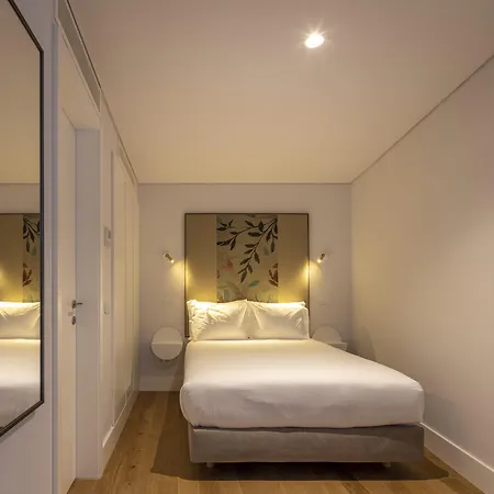 Serviced - Madalena * Lisbon