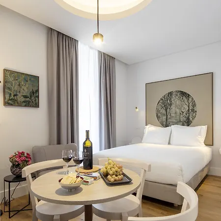 Serviced - Madalena * Lisbon