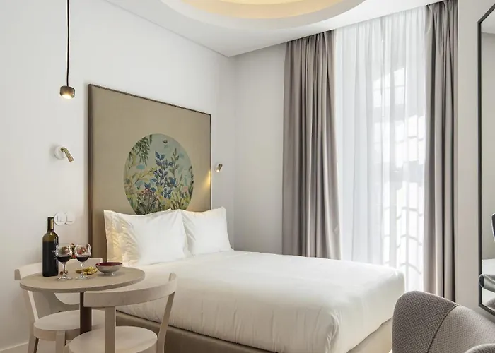 Serviced - Madalena Apartman